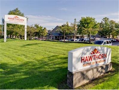 Hawthorn Suites By Wyndham Kent, Wa Exterior foto